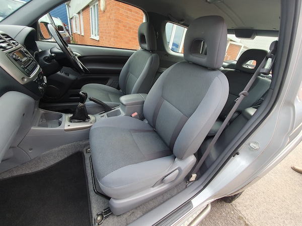 Used Toyota RAV4 2003 for sale - 76305315: Photo 28
