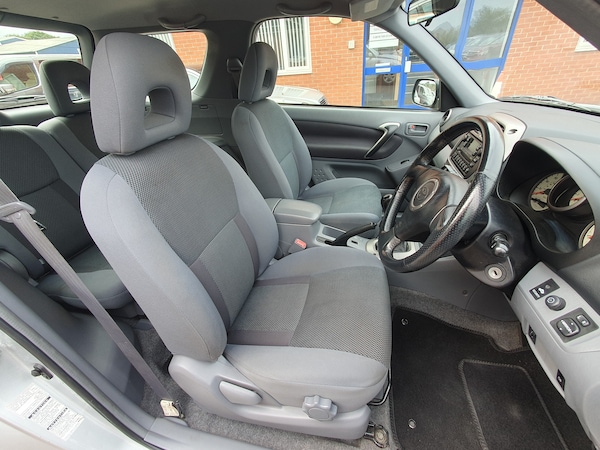 Used Toyota RAV4 2003 for sale - 76305315: Photo 33