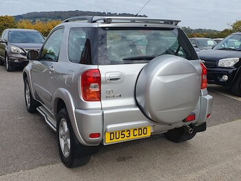 Used Toyota RAV4 2003 for sale - 76305315: Photo 4
