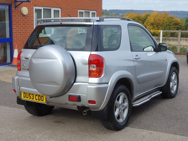 Used Toyota RAV4 2003 for sale - 76305315: Photo 5