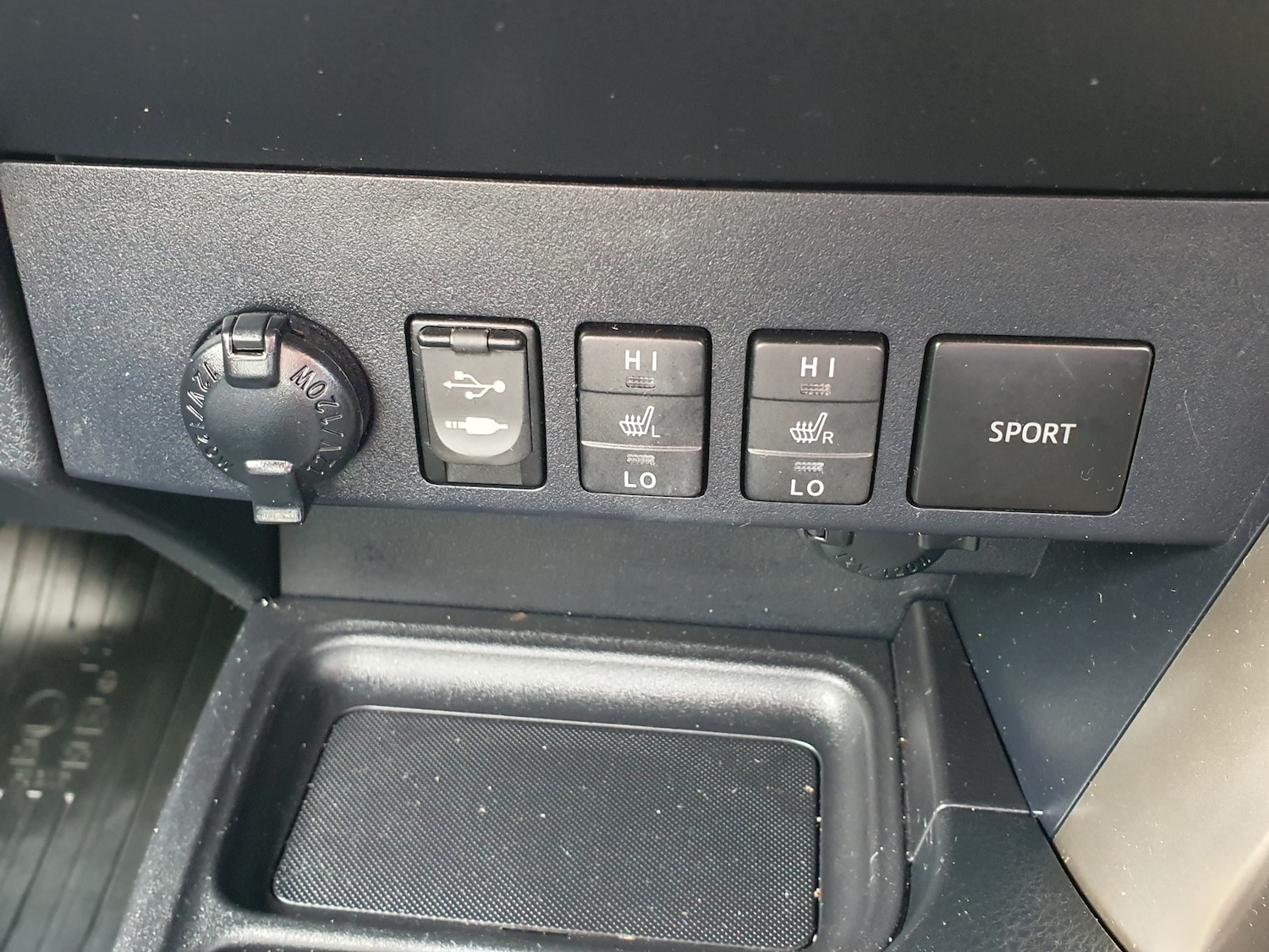 Used Toyota RAV4 2013 for sale - 77779485: Photo 12