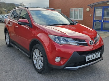 (63) - 2.2 D-4D Invincible SUV 5dr Diesel Manual 4WD Euro 5 (150 ps) SOLD