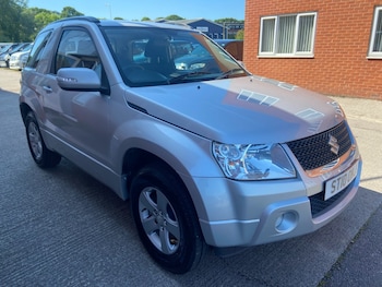Used Suzuki Grand Vitara 2010 for sale - 79314608: Photo
