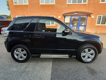 Used Suzuki Grand Vitara 2011 for sale - 79270297: Photo