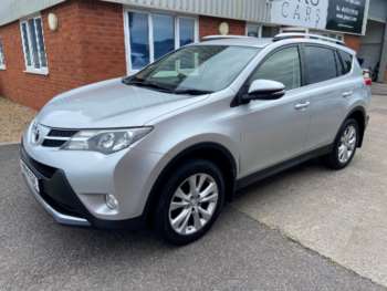 2014 (14) - 2.2 D-4D Invincible 5dr*DETACHABLE TOWBAR*SATNAV*TOTAL TOYOTA HISTORY THROU