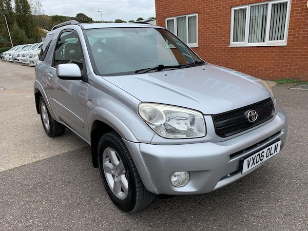 Used Toyota RAV4 2006 for sale - 76305332: Photo 1