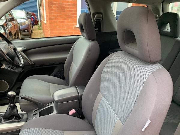 Used Toyota RAV4 2006 for sale - 76305332: Photo 21