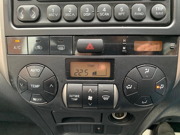 Used Toyota RAV4 2006 for sale - 76305332: Photo 31