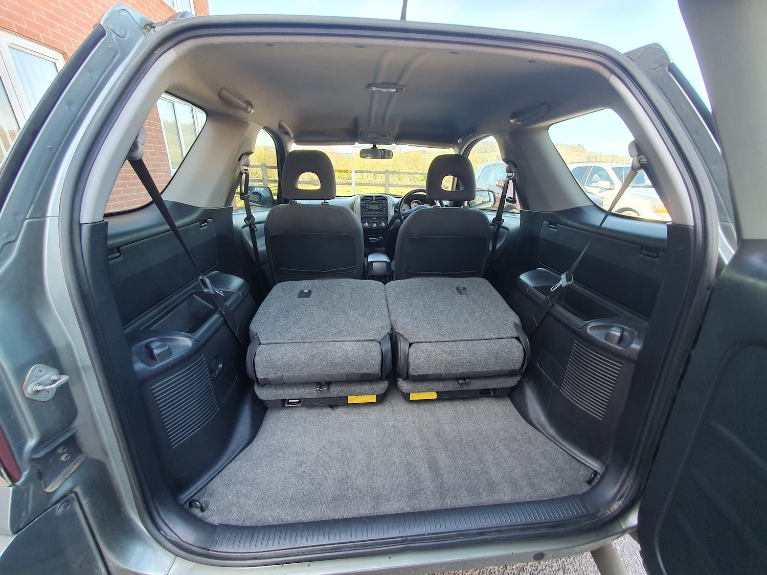 Used Toyota RAV4 2004 for sale - 78163017: Photo 16