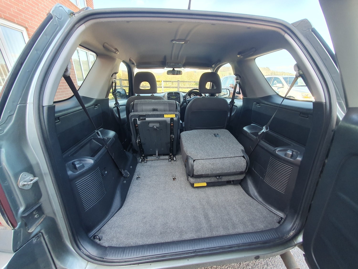 Used Toyota RAV4 2004 for sale - 78163017: Photo 17