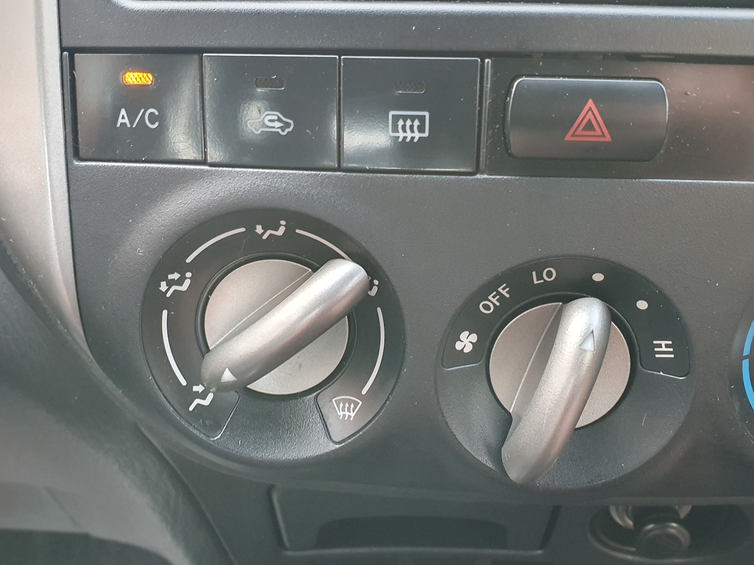 Used Toyota RAV4 2004 for sale - 78163017: Photo 31