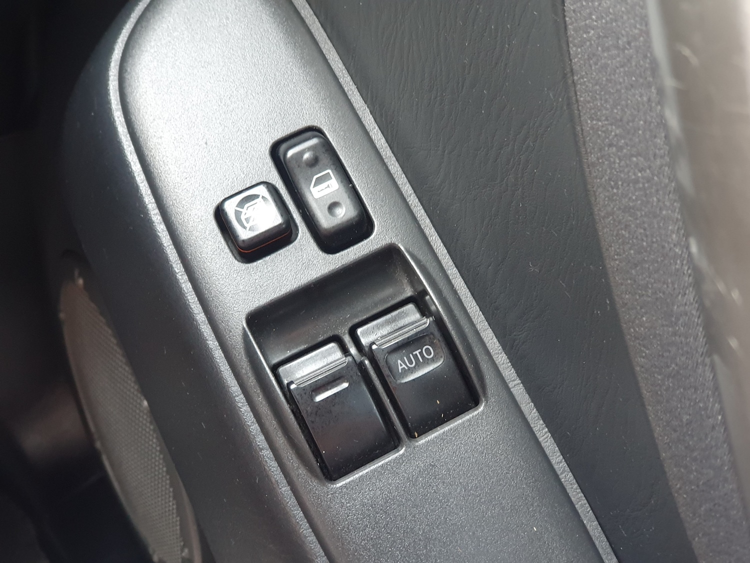 Used Toyota RAV4 2004 for sale - 78163017: Photo 34