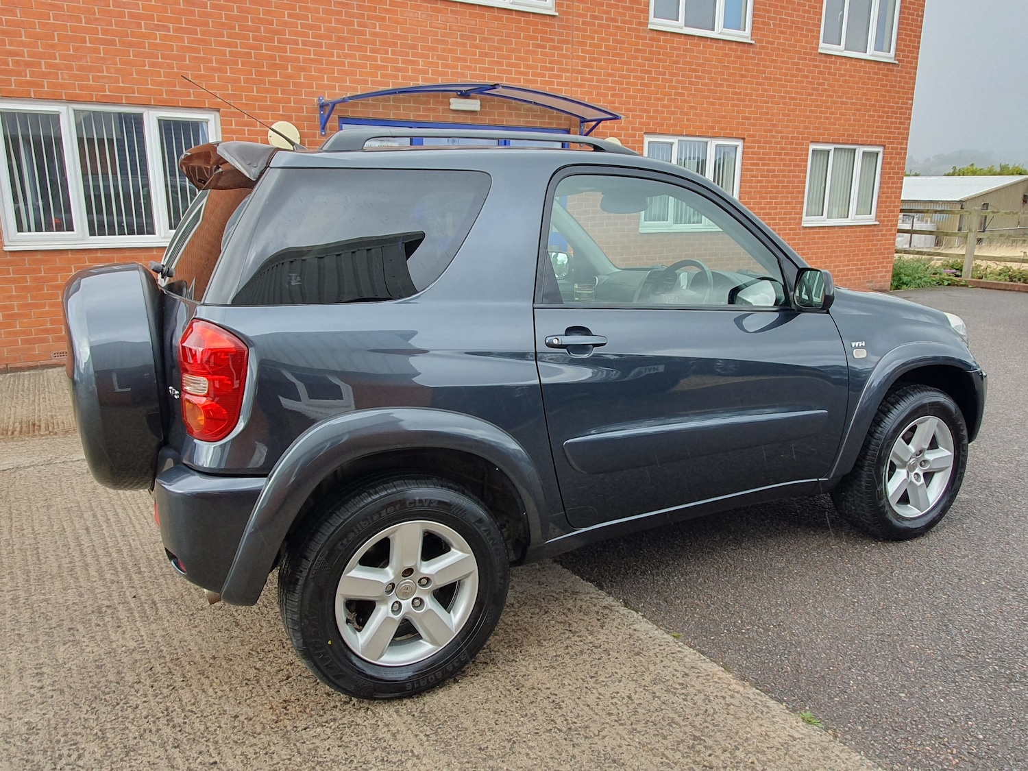 Vehicle 21