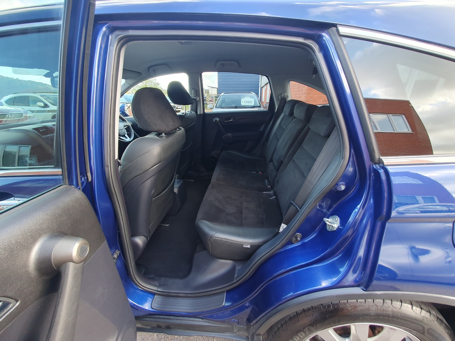 Used Honda CR-V 2011 for sale - 76381669: Photo 16