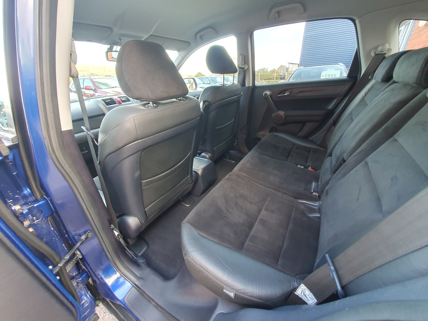 Used Honda CR-V 2011 for sale - 76381669: Photo 28