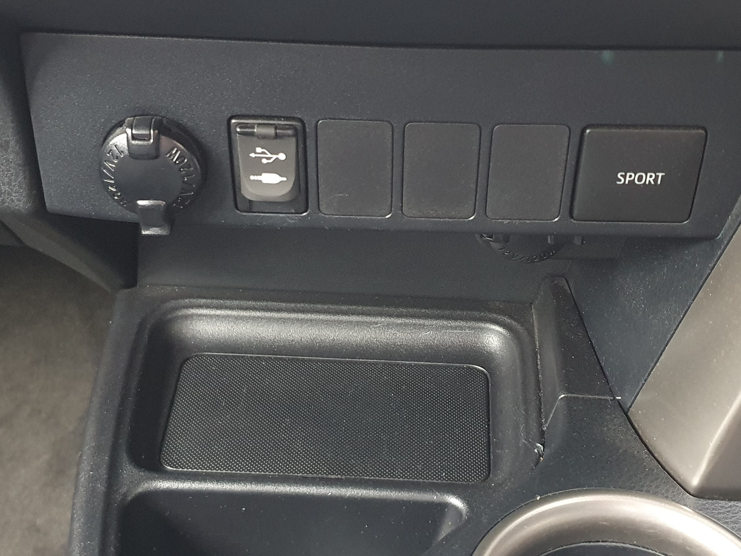 Used Toyota RAV4 2014 for sale - 76505071: Photo 23