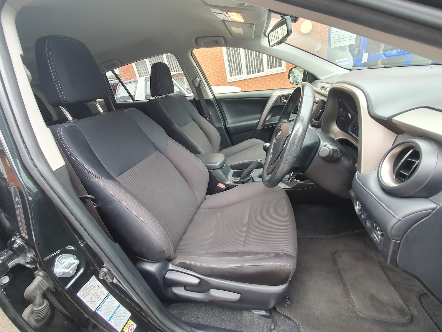 Used Toyota RAV4 2014 for sale - 76505071: Photo 37