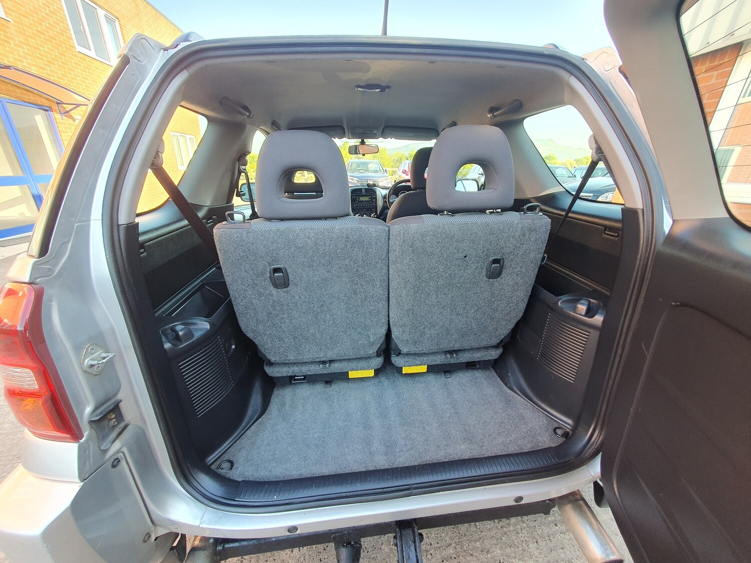 Used Toyota RAV4 2004 for sale - 77421238: Photo 23