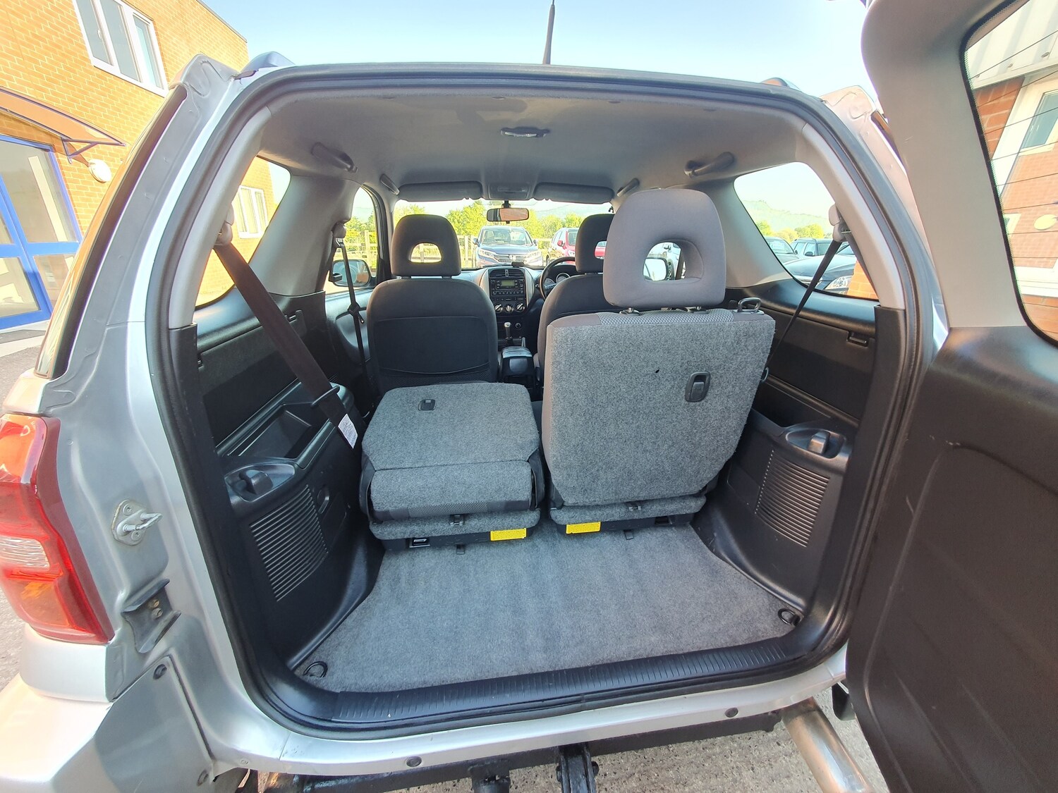 Used Toyota RAV4 2004 for sale - 77421238: Photo 24