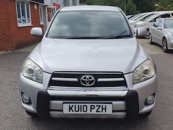 Used Toyota RAV4 2010 for sale - 79055076: Photo