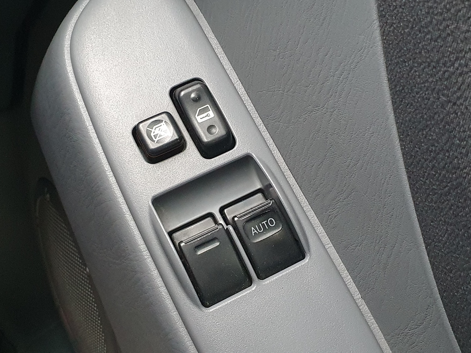 Used Toyota RAV4 2003 for sale - 76531539: Photo 32