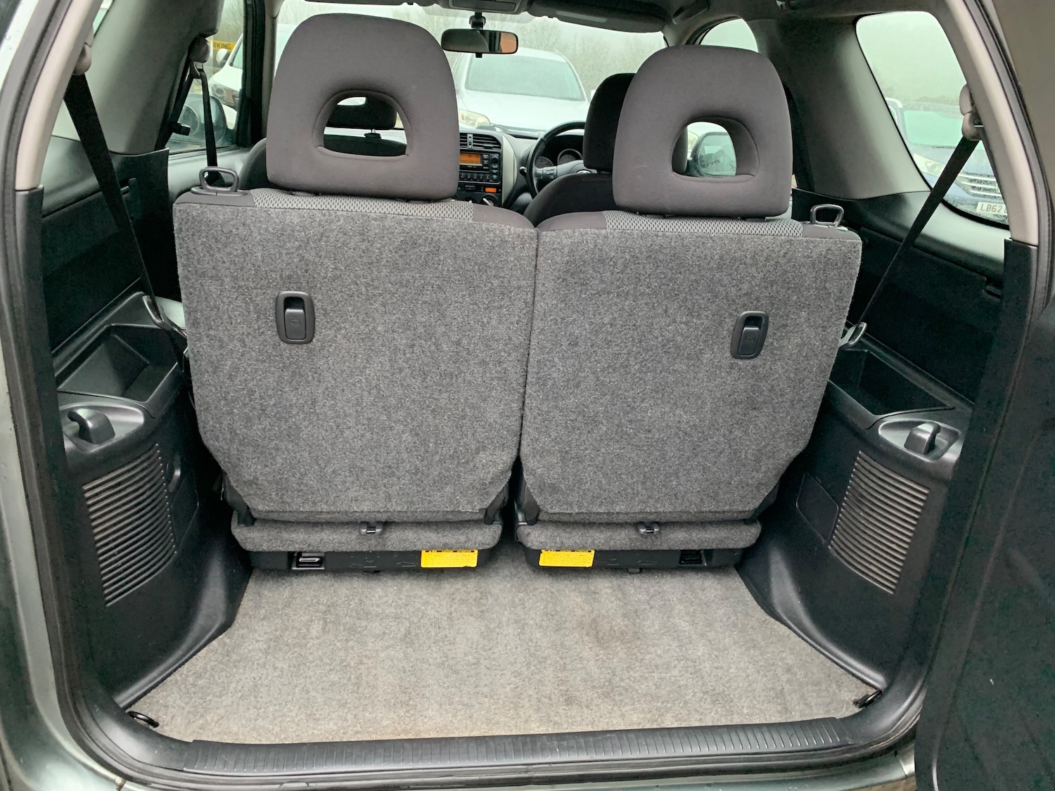 Used Toyota RAV4 2004 for sale - 77578840: Photo 15