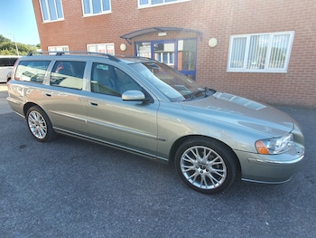 Used Volvo V70 2005 for sale - 79463042: Photo