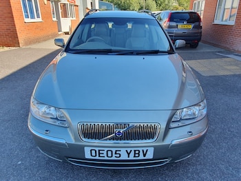 Used Volvo V70 2005 for sale - 79463042: Photo