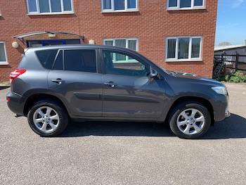 Used Toyota RAV4 2011 for sale - 78482195: Photo