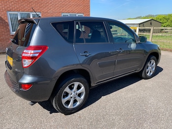 Used Toyota RAV4 2011 for sale - 78367469: Photo