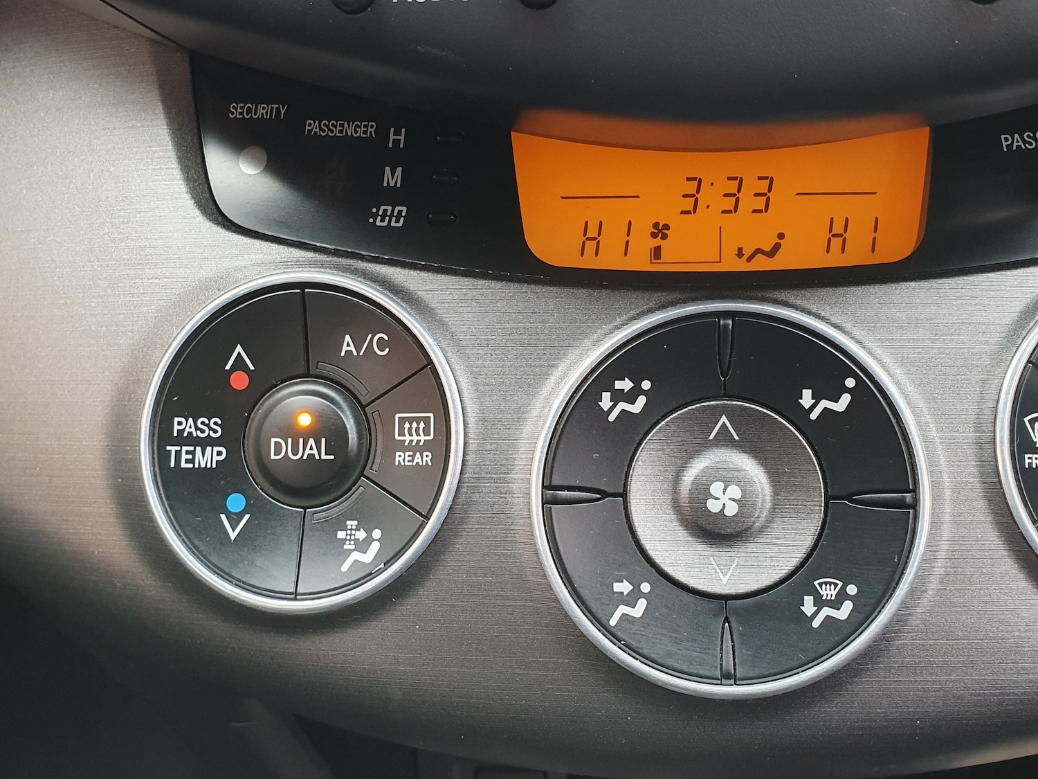 Used Toyota RAV4 2011 for sale - 76369011: Photo 22