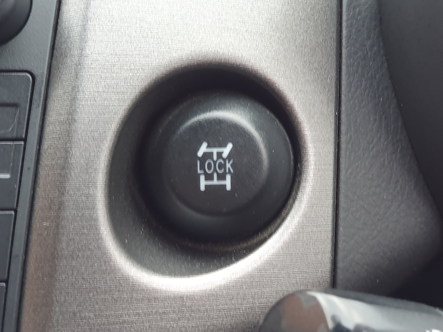Used Toyota RAV4 2011 for sale - 76369011: Photo 24
