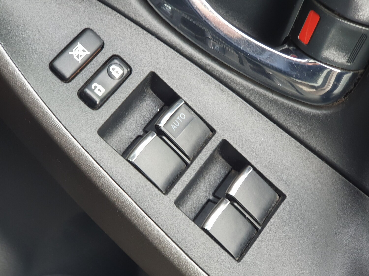 Used Toyota RAV4 2011 for sale - 76369011: Photo 29