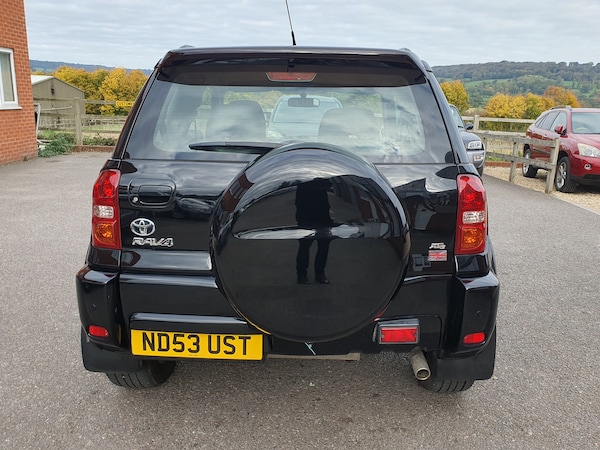 Used Toyota RAV4 2003 for sale - 76299851: Photo 10