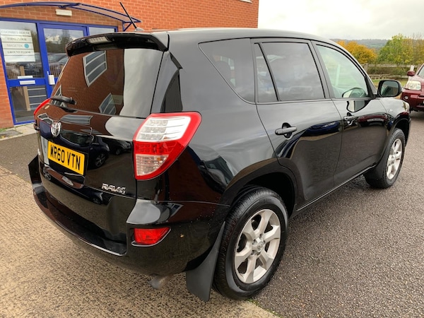 Used Toyota RAV4 2010 for sale - 76334628: Photo 10