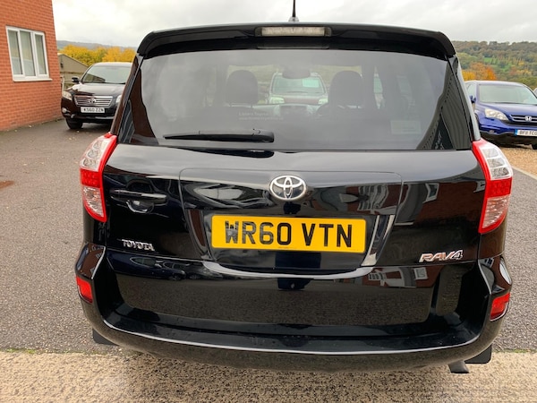 Used Toyota RAV4 2010 for sale - 76334628: Photo 11