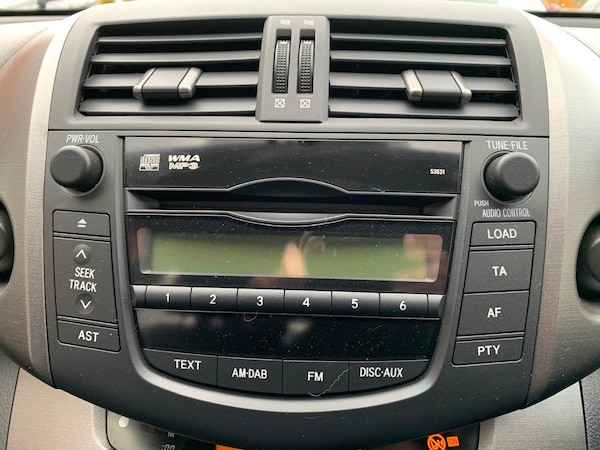 Used Toyota RAV4 2010 for sale - 76334628: Photo 18