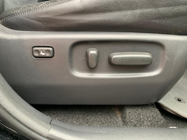 Used Toyota RAV4 2010 for sale - 76334628: Photo 24