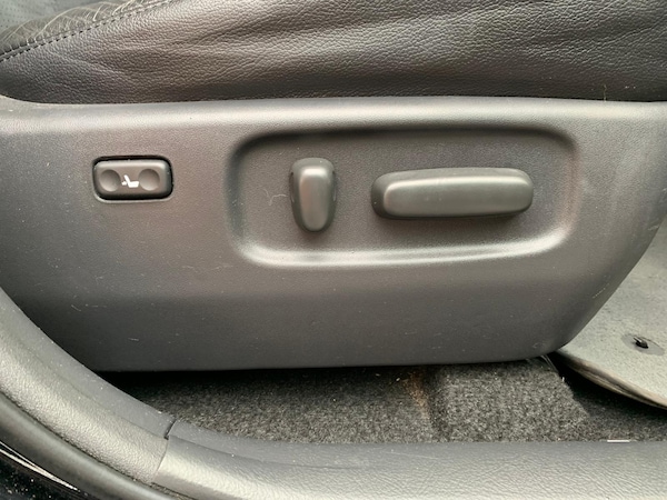 Used Toyota RAV4 2010 for sale - 76334628: Photo 25