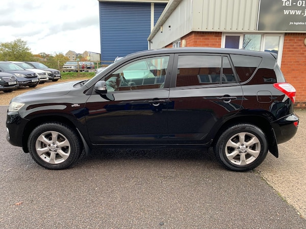 Used Toyota RAV4 2010 for sale - 76334628: Photo 6