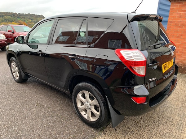 Used Toyota RAV4 2010 for sale - 76334628: Photo 8