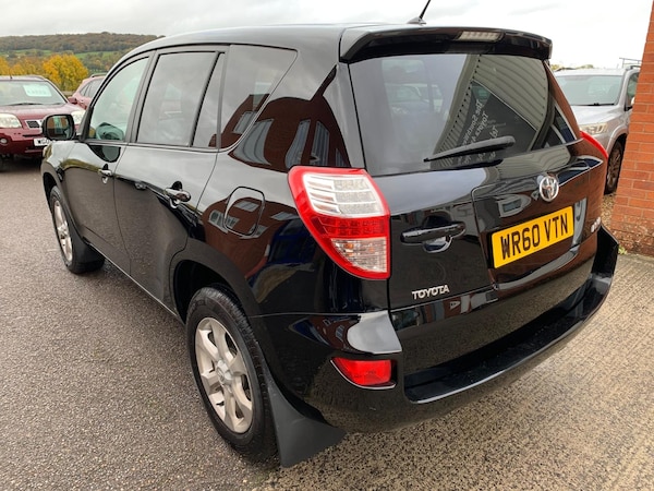 Used Toyota RAV4 2010 for sale - 76334628: Photo 9