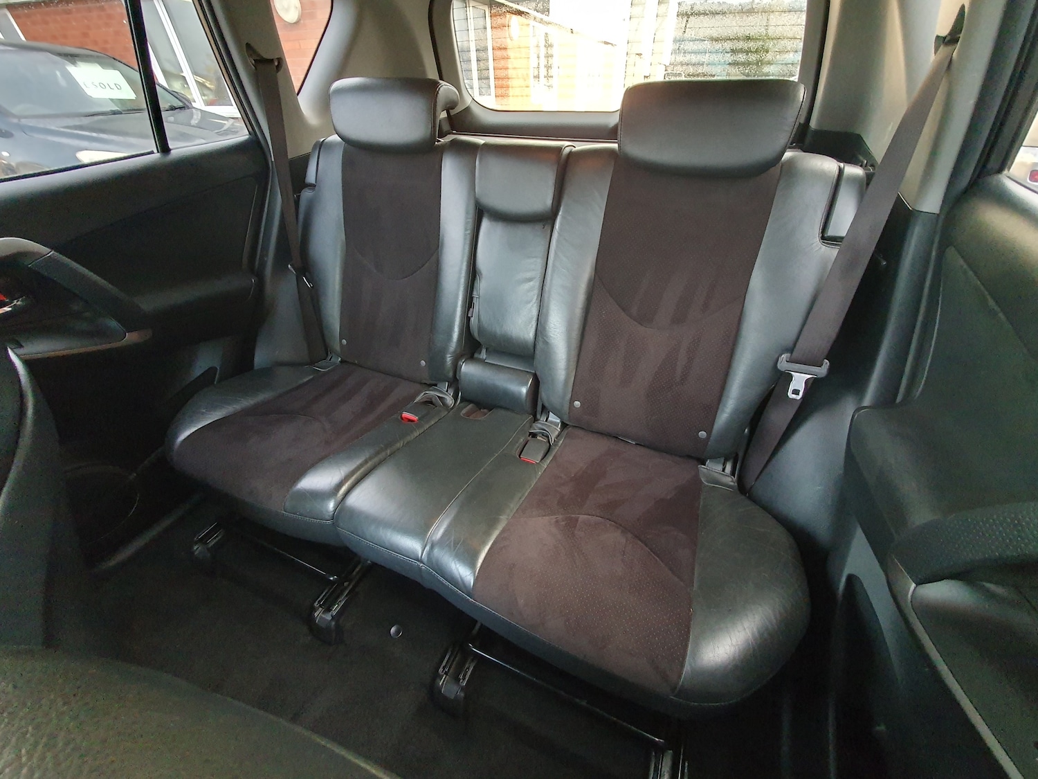 Used Toyota RAV4 2012 for sale - 77506101: Photo 16