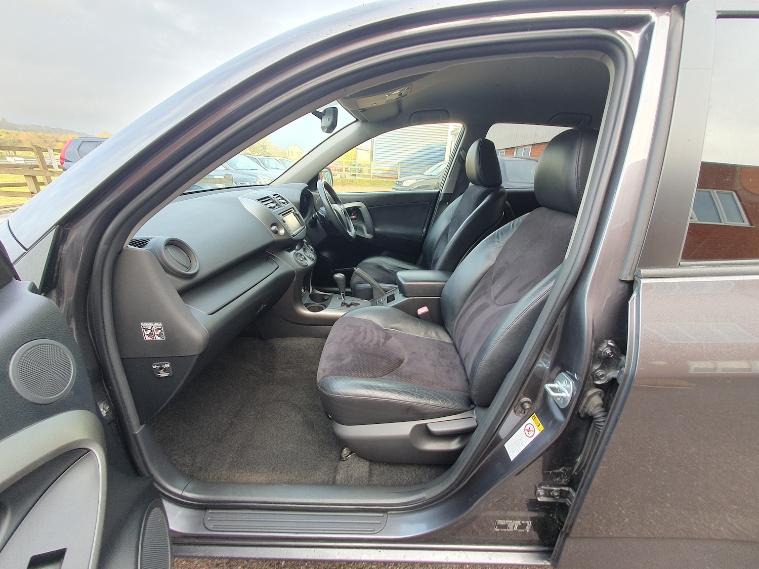 Used Toyota RAV4 2012 for sale - 77506101: Photo 19