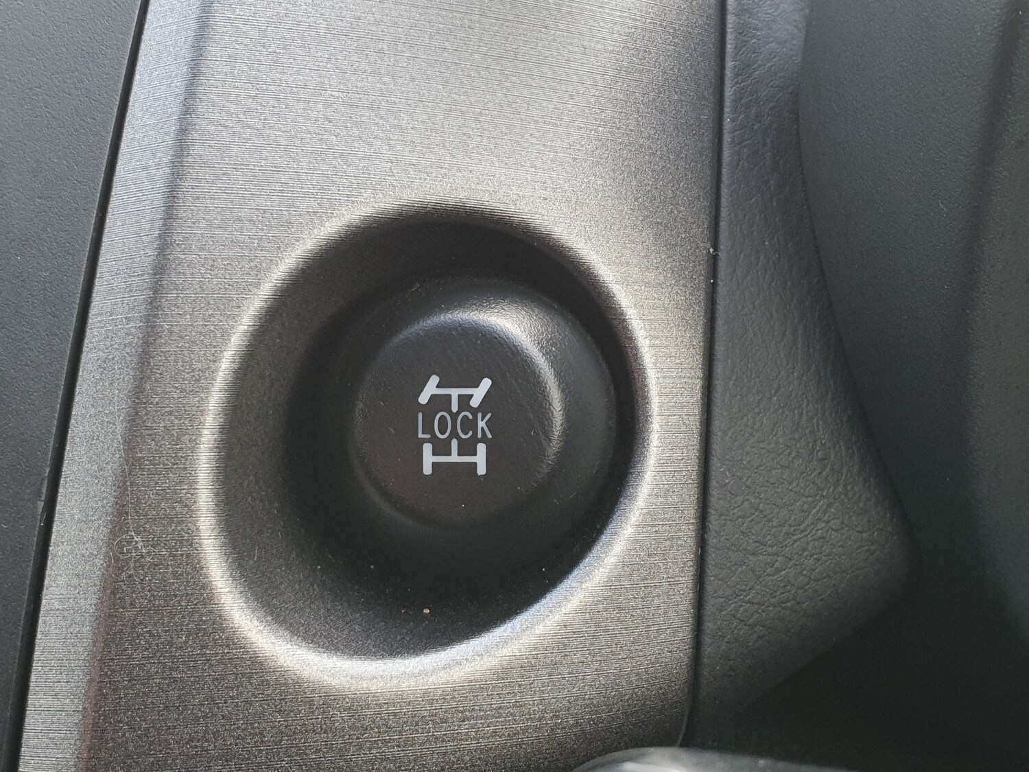 Used Toyota RAV4 2012 for sale - 77506101: Photo 42