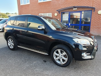 Used Toyota RAV4 2010 for sale - 79376263: Photo