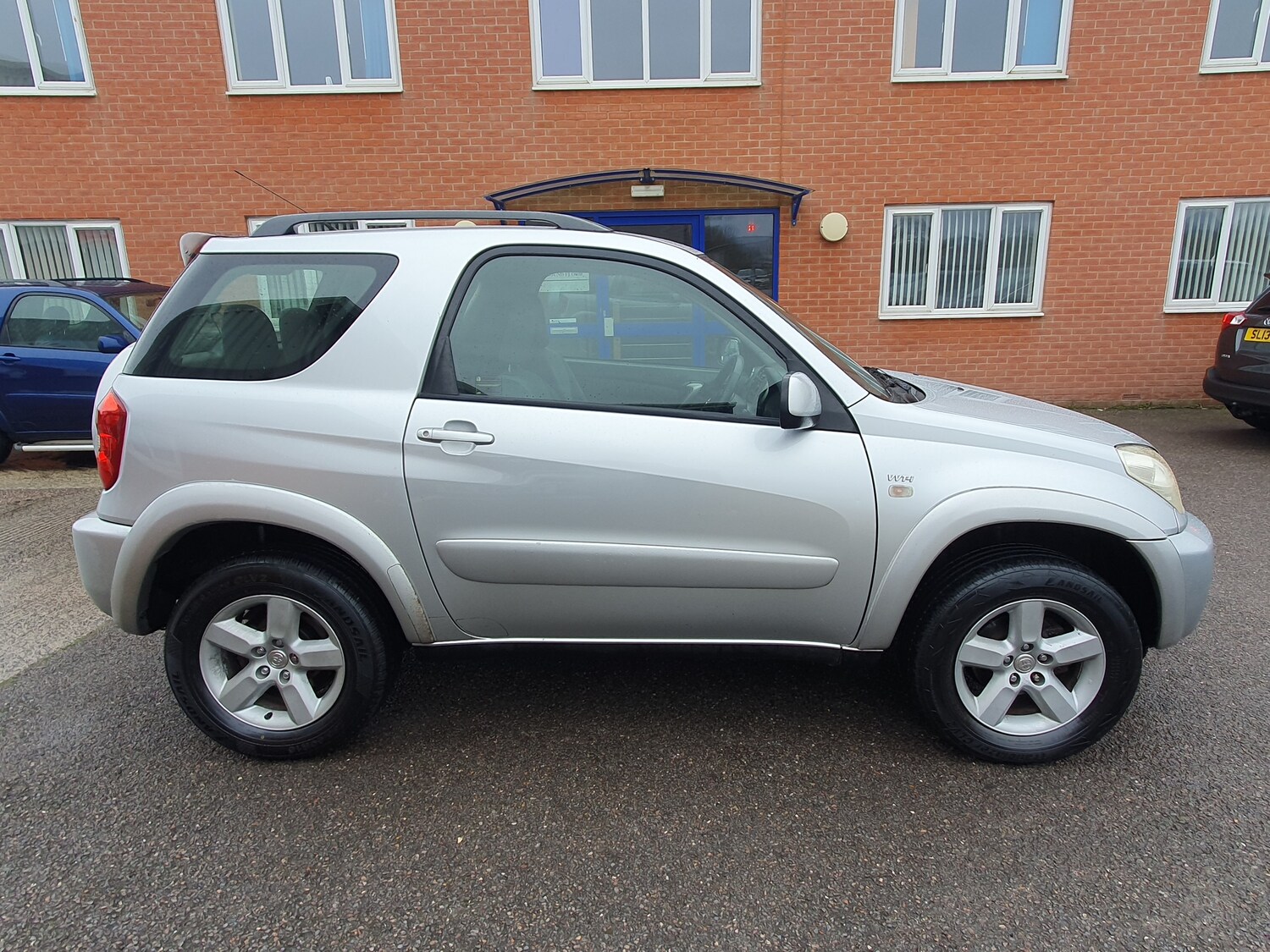 Used Toyota RAV4 for sale - 78201532: Photo 12