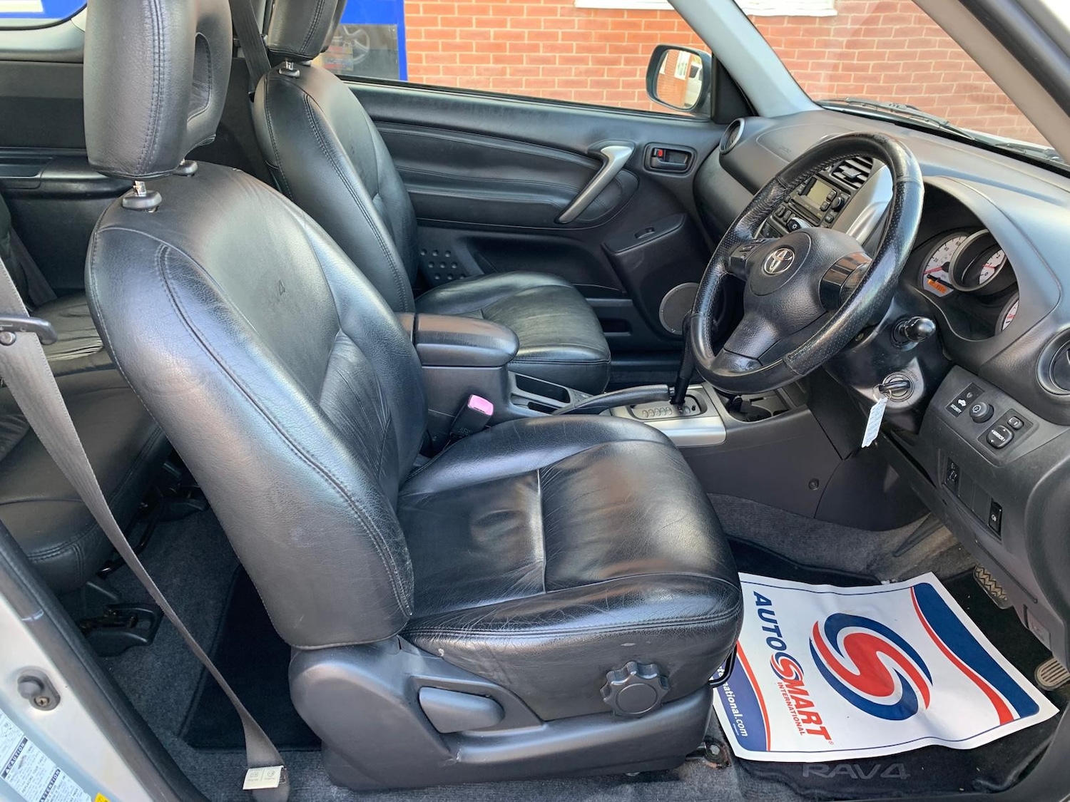 Used Toyota RAV4 2004 for sale - 78029132: Photo 13