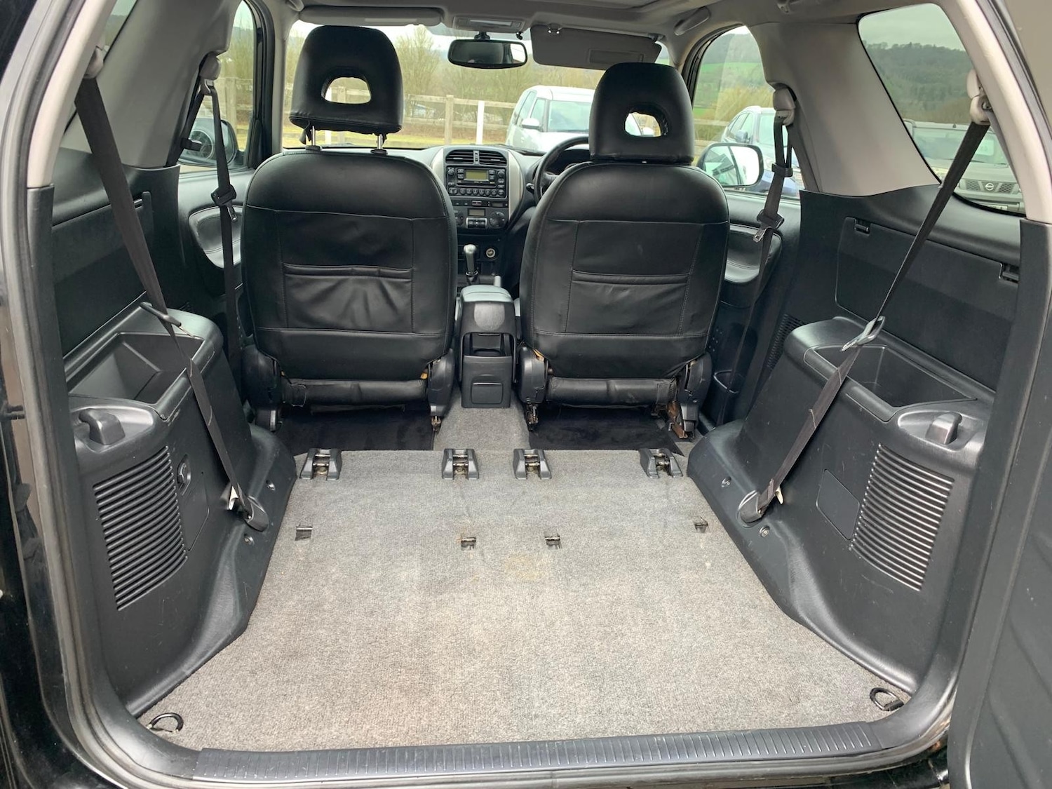 Used Toyota RAV4 2004 for sale - 78029132: Photo 15