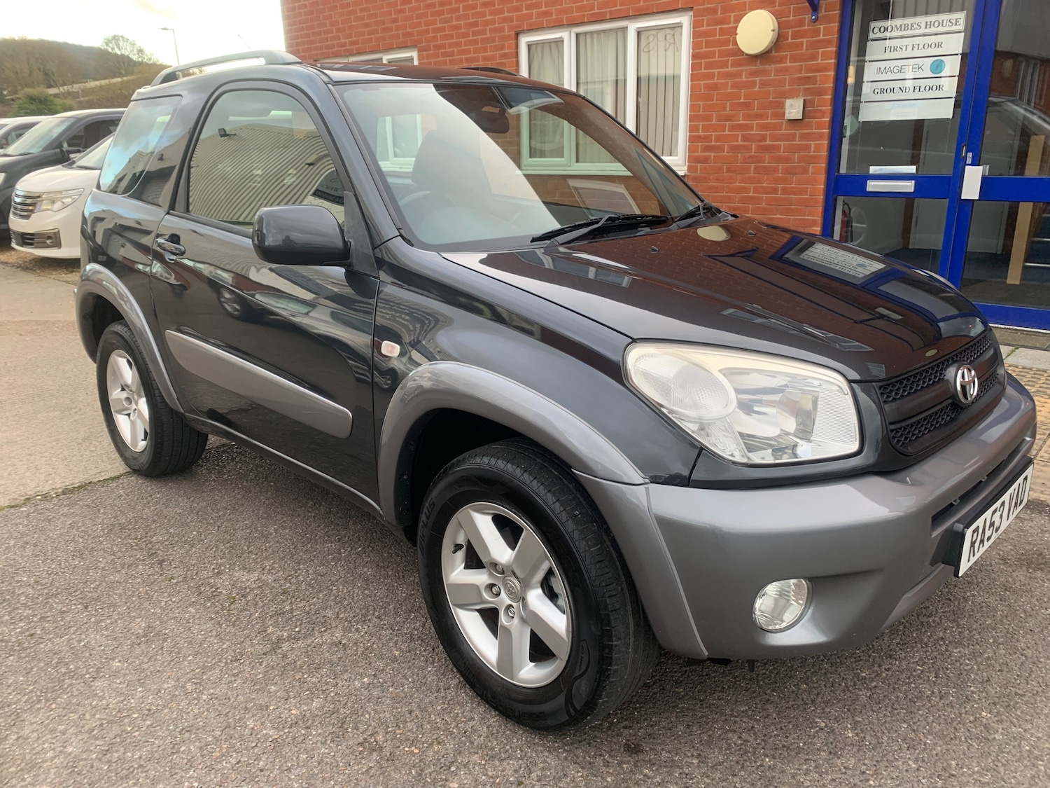Used Toyota RAV4 2003 for sale - 76739331: Photo 1